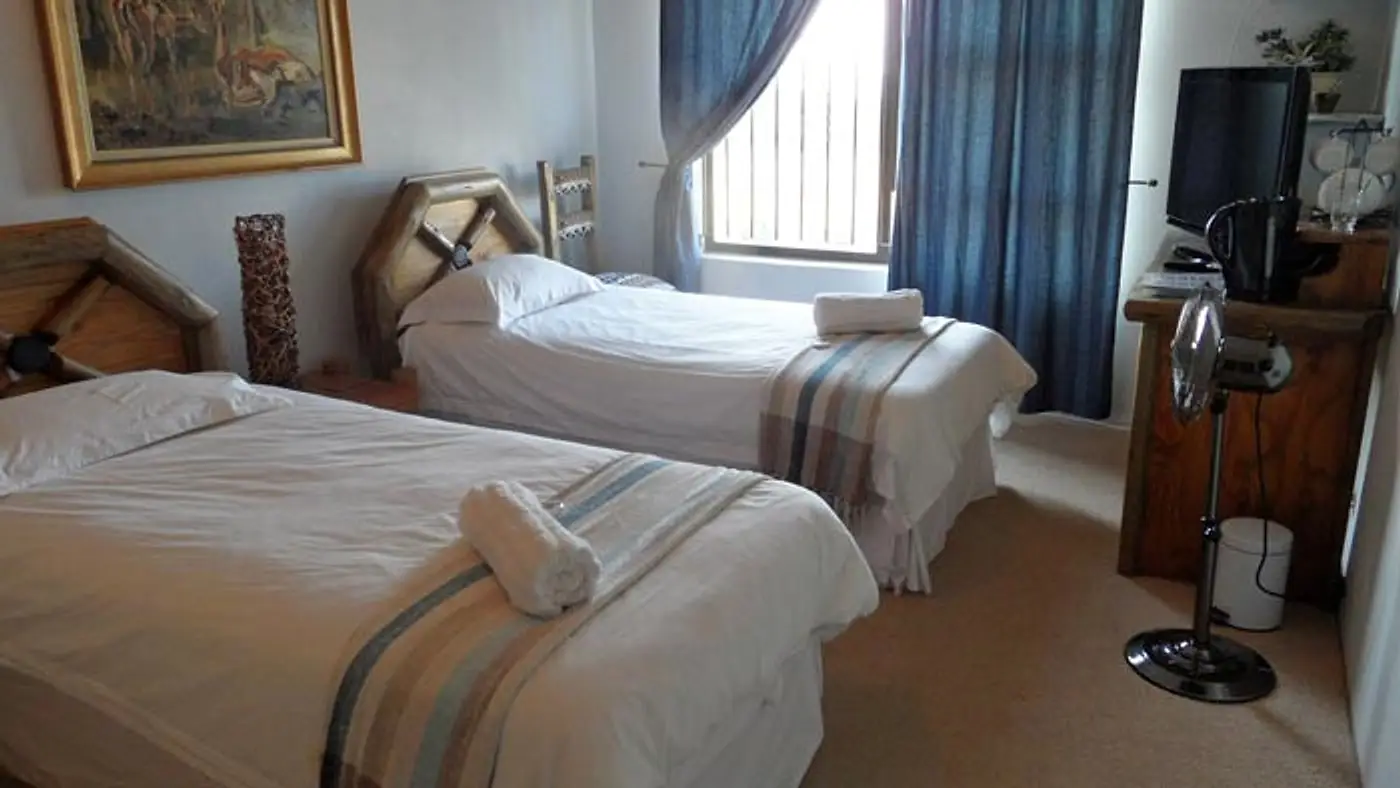 Manor Room 3