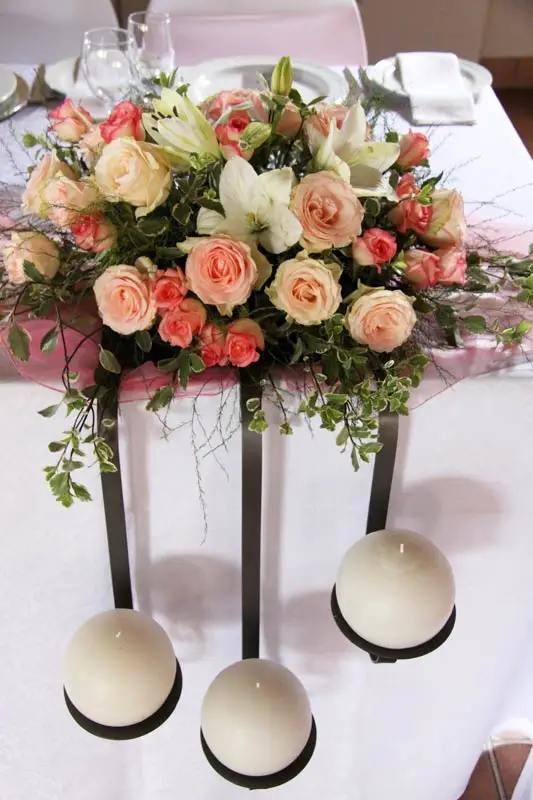 A Multi Styl table centrepiece